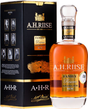 A.H. Riise Family Reserve 42% 0,7 l (kartón)